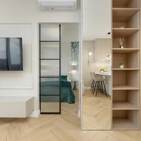 Zupnicza Elegant Apartment With Balcony Warsaw By Noclegi Renters Exterior photo