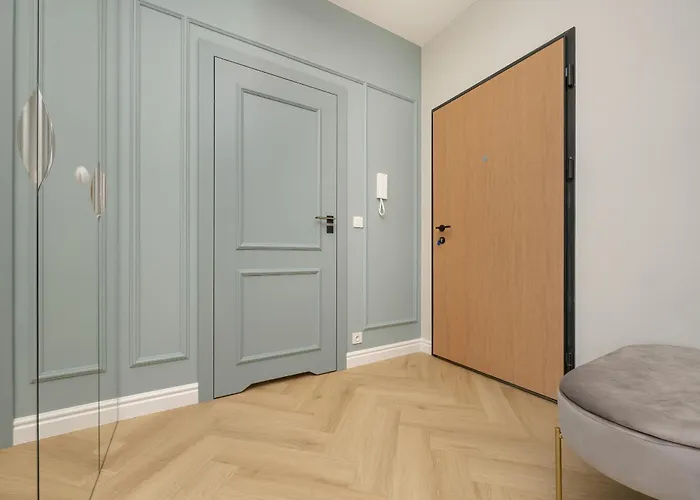 Zupnicza Elegant Apartment With Balcony Warsaw By Noclegi Renters