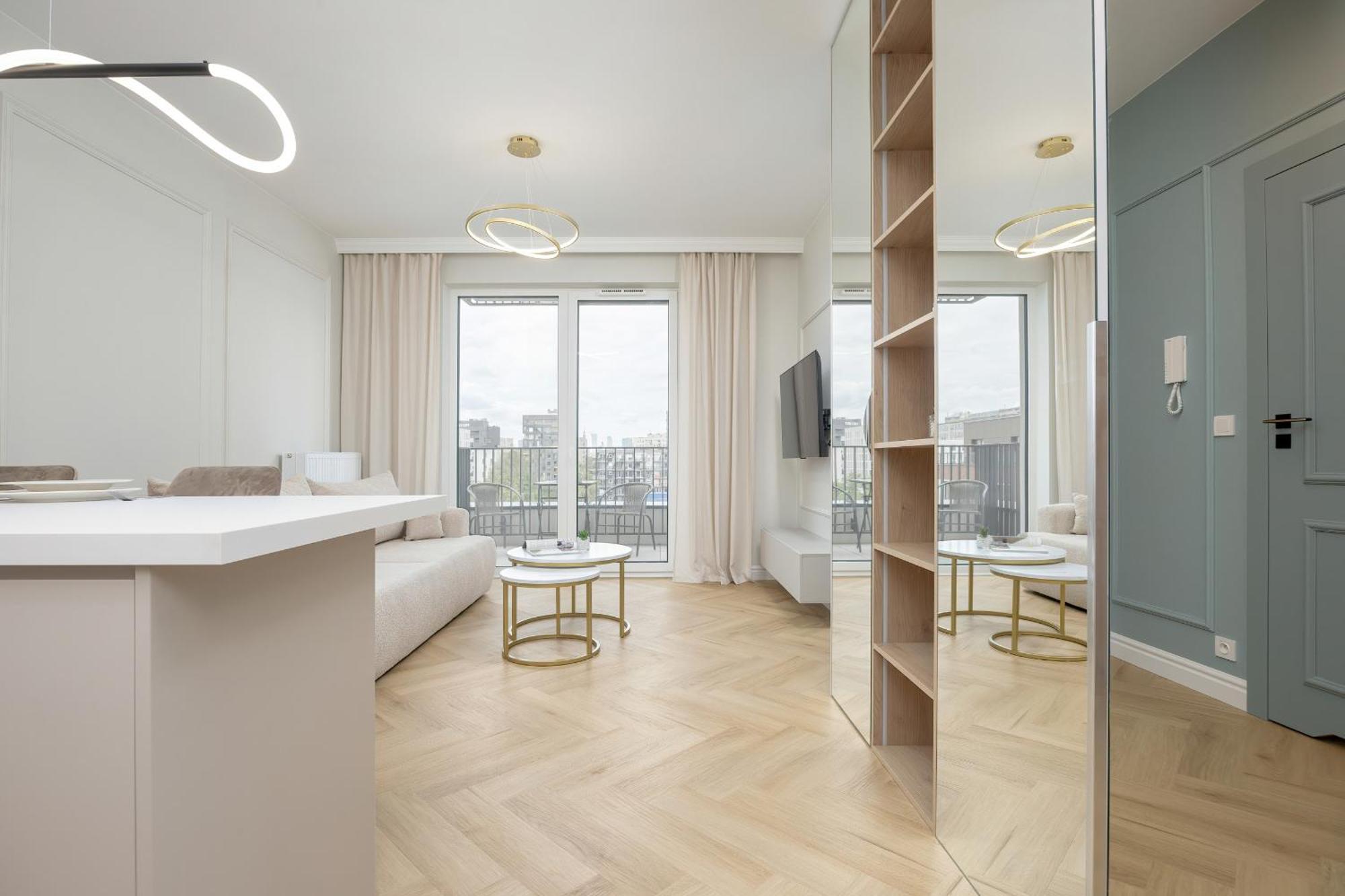 Zupnicza Elegant With Balcony By Renters Apartment