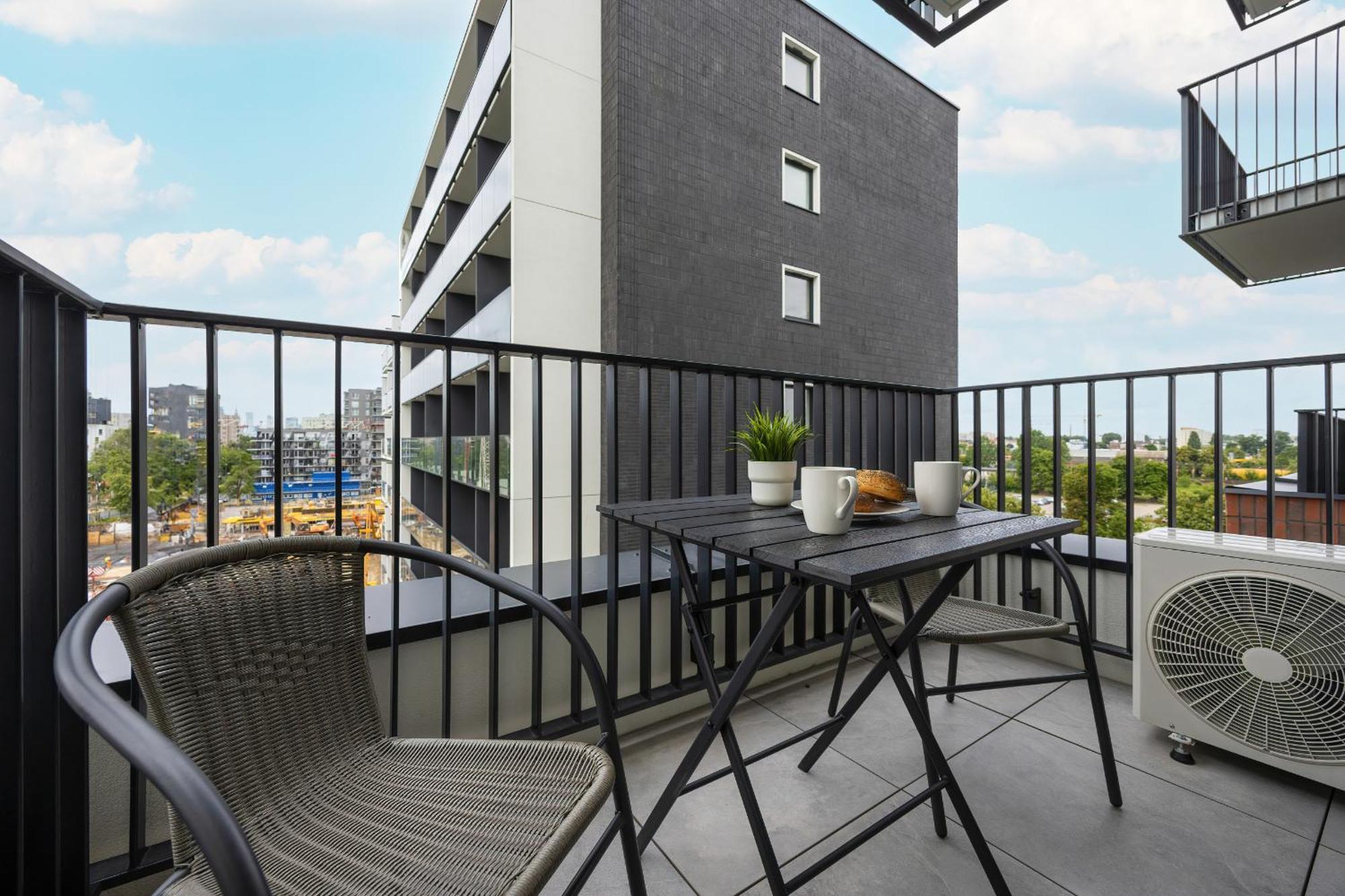 Zupnicza Elegant With Balcony By Renters Apartment *